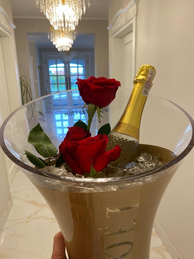 La Rose Residence Mikołajki エクステリア 写真