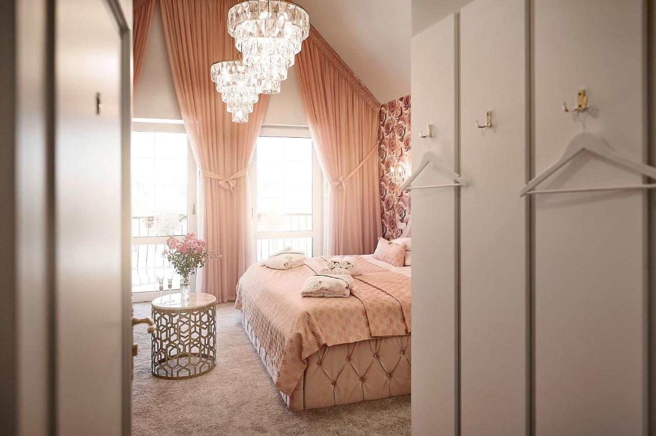 La Rose Residence Mikołajki エクステリア 写真